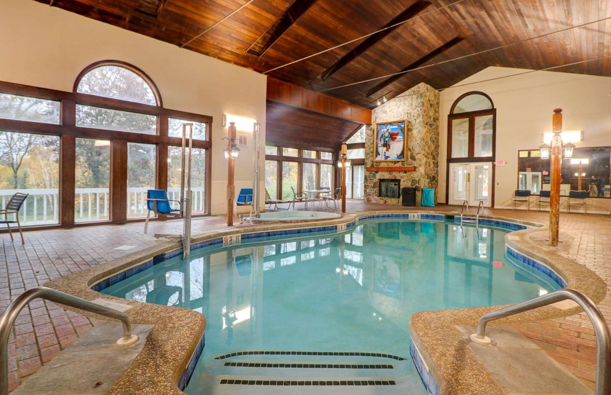 Nordic Village Resort 3*
